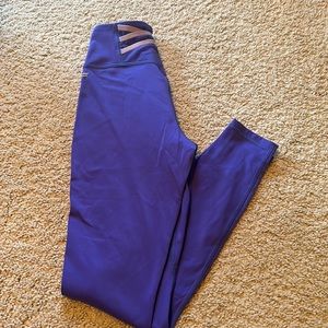 Fabletics Trinity High Waisted Pocket Legging